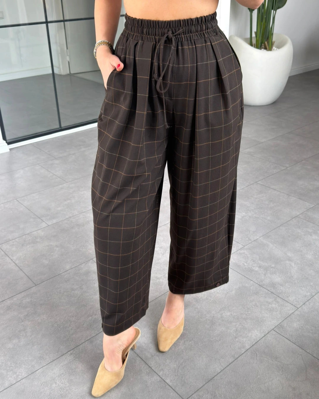 Elastic Waist Checkered Pants