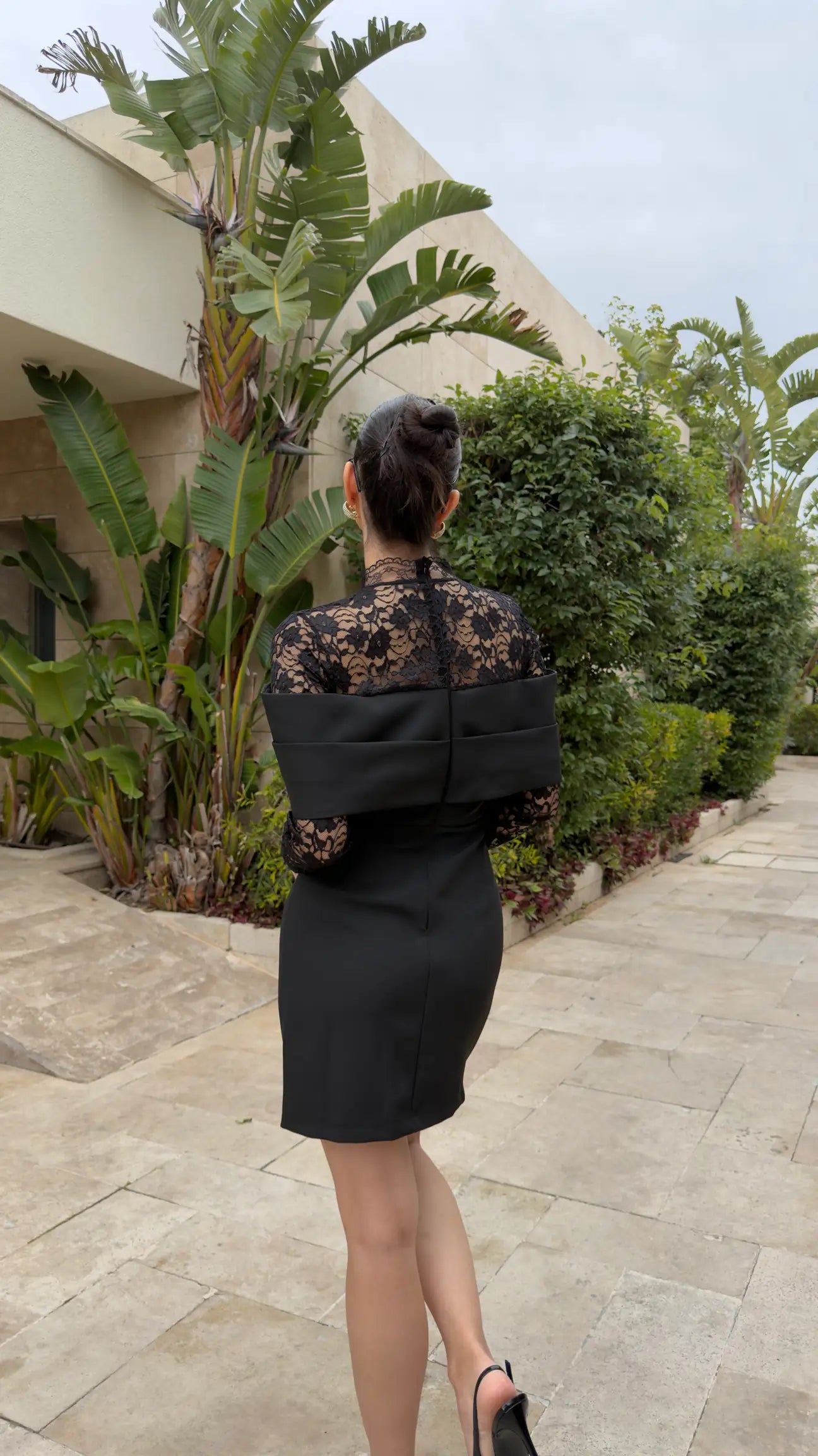 Structured Bow Lace Dress