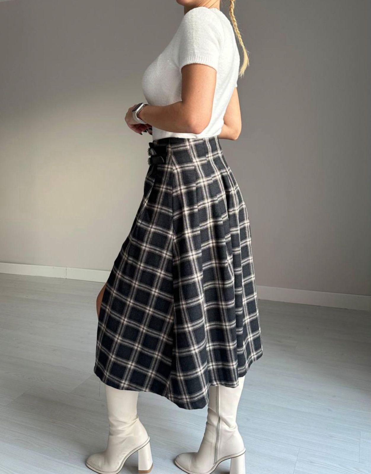Checked midi skirt with slit