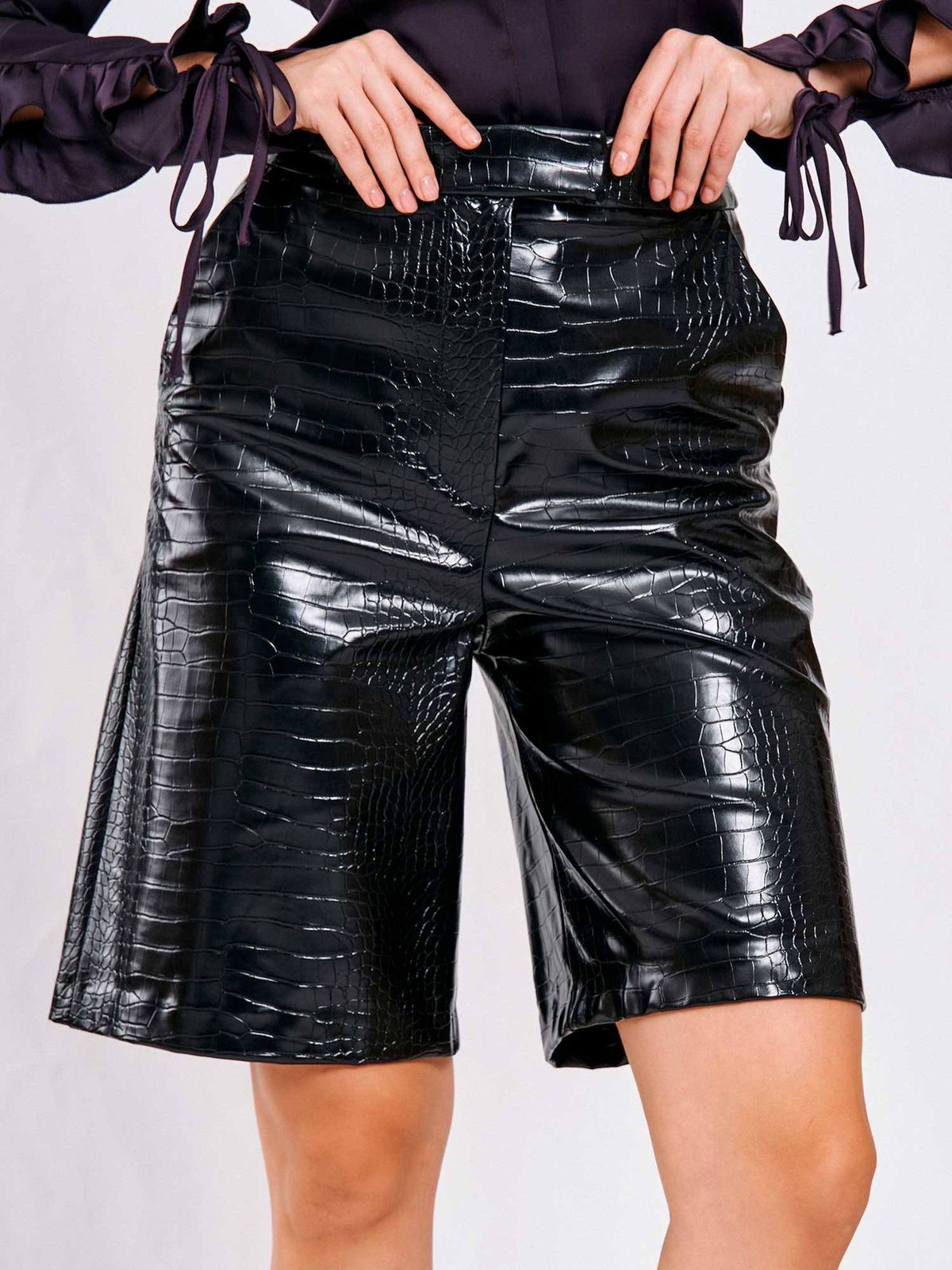 Croc-Embossed long shorts