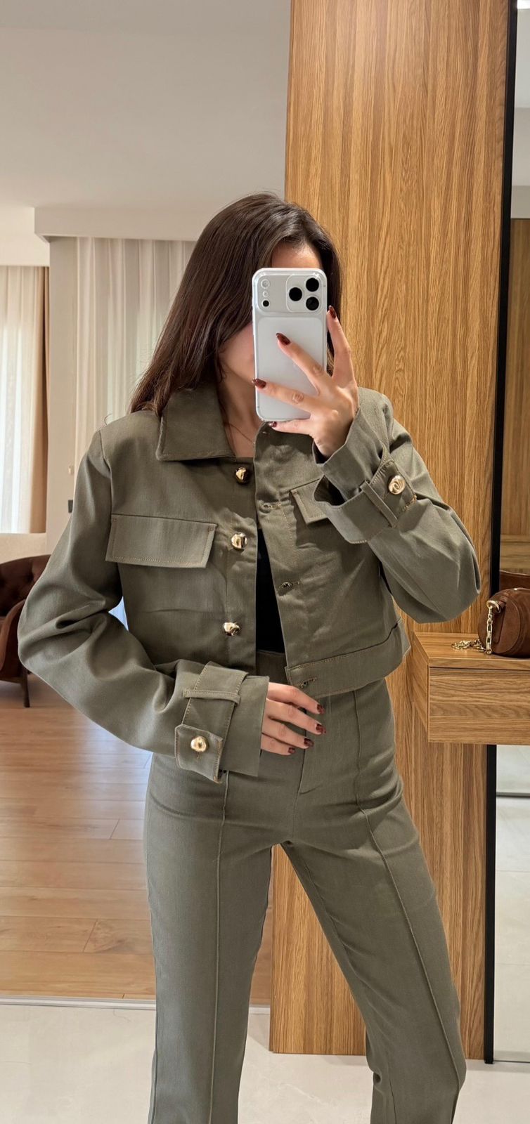 Two-Piece Button Set